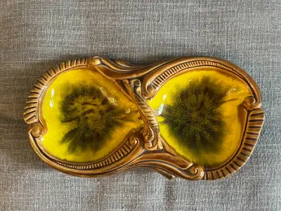 Vintage 1960s MCM Maurice of California Handled Ceramic Dish G-813. Excellent condition, no chips. S...