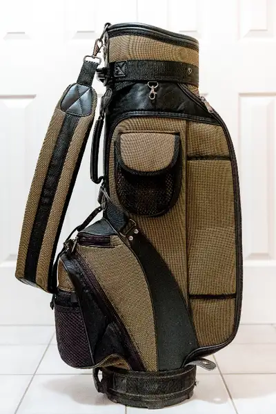 Knight Golf 8 1/2" Cart/Staff Golf Bag Vinyl/Canvas w Rain Hood, View more