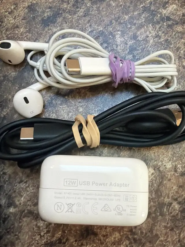 iphone 17 stuff in Cell Phones in Winnipeg - Image 6