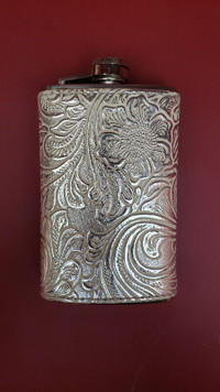 **new HIP FLASK STAINLESS STEEL/LEATHER**