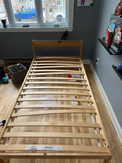 À donner., View more