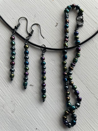 Metallic Sheen Jewellery Set $10