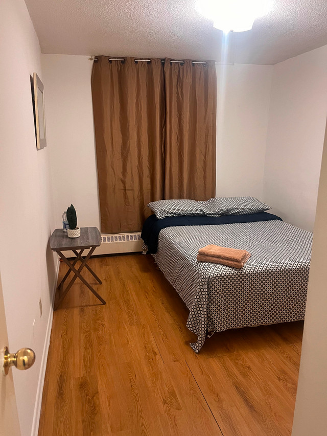 Room for rent in Room Rentals & Roommates in City of Toronto - Image 4