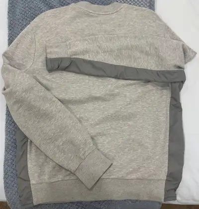 Moncler Press Start Crew Neck sweater men’s Sz L Gray, View more