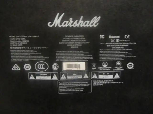 Mint Marshall Code 50 guitar amp 50 watts  with pedal in Amps & Pedals in Ottawa - Image 5
