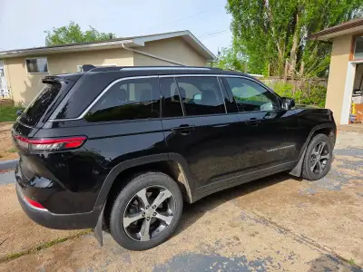 I have a gently used Jeep Grand Cherokee 4xe for sale. Intercooled turbo gas / electric engine. Hybr...