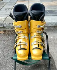 Rossignol Elite Pro 1 Gold Ski Boots Men’s 5 or Women’s 6 