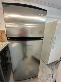 Réfrigérator inox Whirlpool congélateur haut top freezer 28"