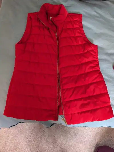 Michel Kors Size Small Red 1 way zipper