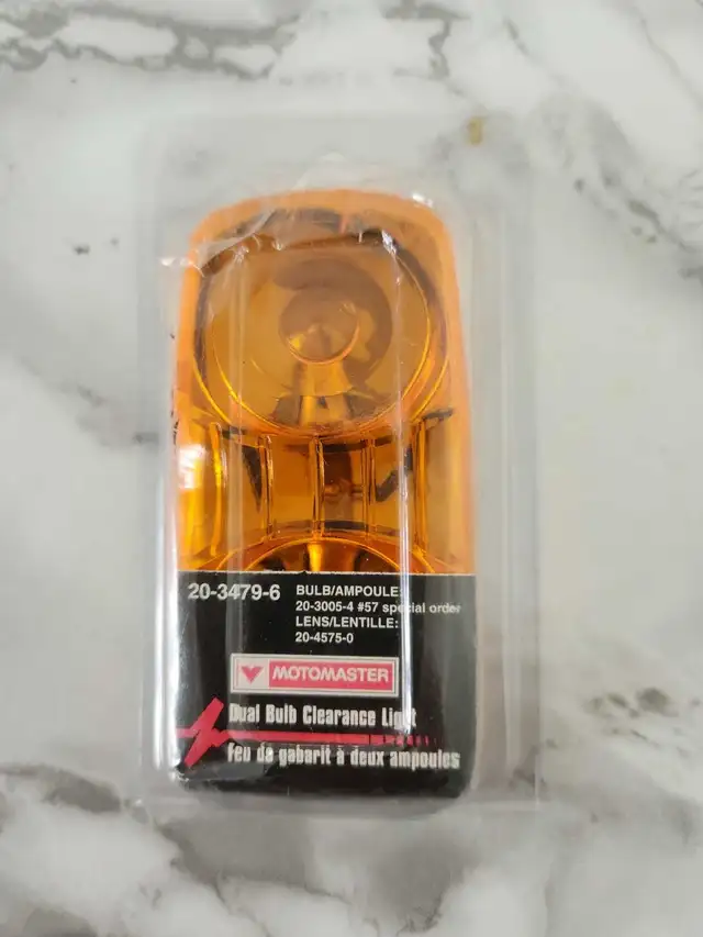 Clearance light in Outdoor Lighting in City of Toronto - Image 2