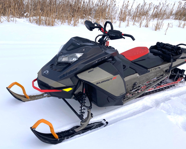 2022 Summit 850  X with  Expert Package in Snowmobiles in Dartmouth - Image 3