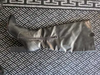 tall leather boots, View more