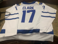 Toronto Maple Leafs mens XXL clark jersey