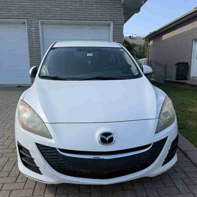 Mazda 3 2010 dans Autos et camions  à Laval/Rive Nord
