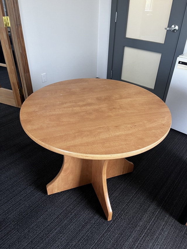 “U” Shaped Office Desk with Drawer Desks St. Catharines Kijiji