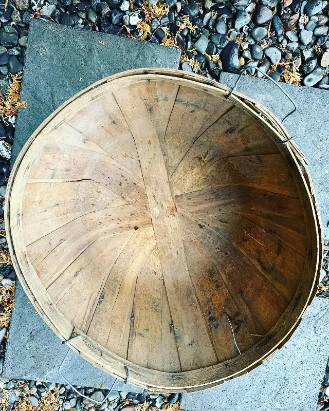 Wooden apple basket with handle, country flower design62863733603075121