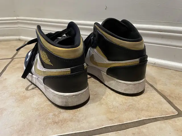 Air Jordan 4US 36Eur in Kids & Youth in Longueuil / South Shore - Image 3