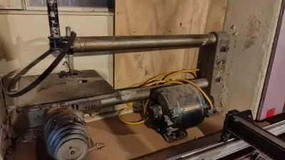 1930s Delta 700 scroll saw with working motor Requires bench/table to be operational again Unit was...