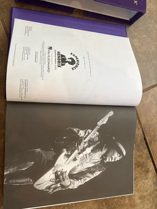 Jimi Hendrix The Complete Scores Guitar/Bass in Guitars in London - Image 5