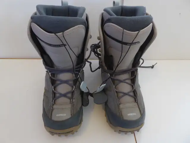 Salomon Snowboard Boots in Snowboard in Calgary - Image 3