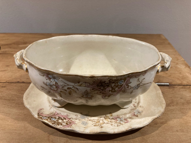 Saucier antique royal semi porcelain dans Art et objets de collection  à Longueuil/Rive Sud - Image 2