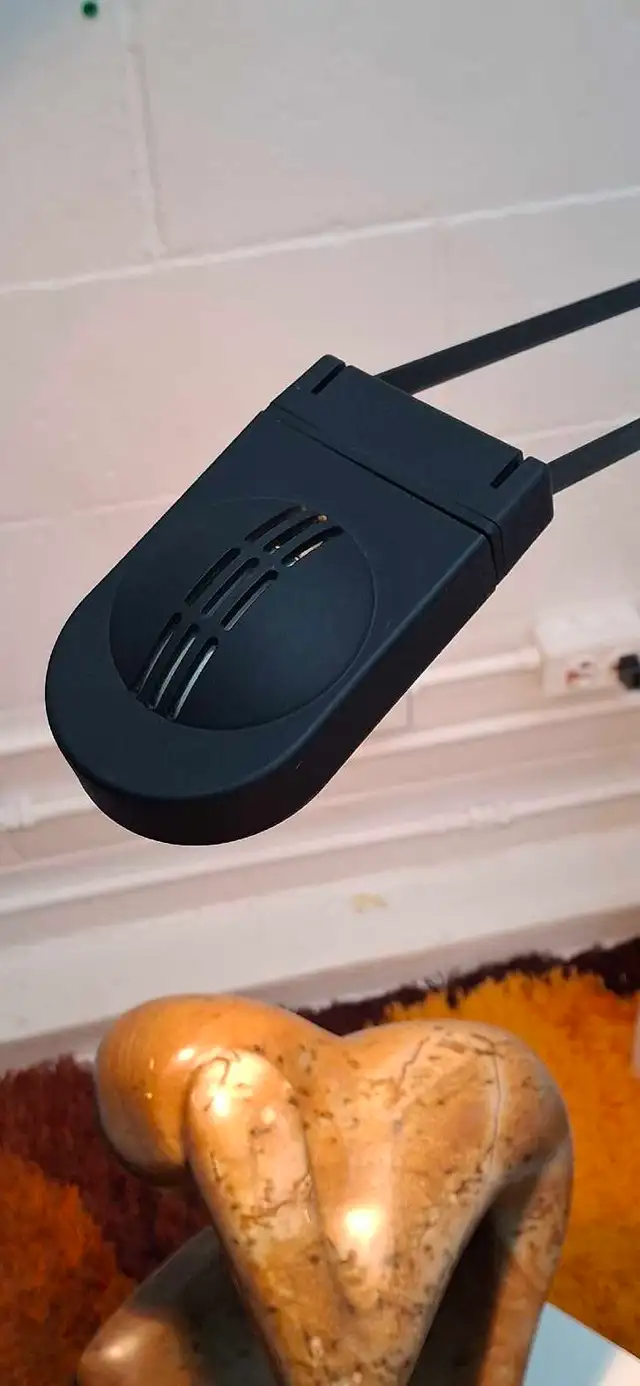 Vintage italian halogen lamp (table lamp) from the 80s in Indoor Lighting & Fans in Ottawa - Image 6