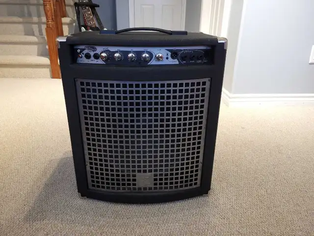 Bass Amp - 100W in Amps & Pedals in Ottawa - Image 2