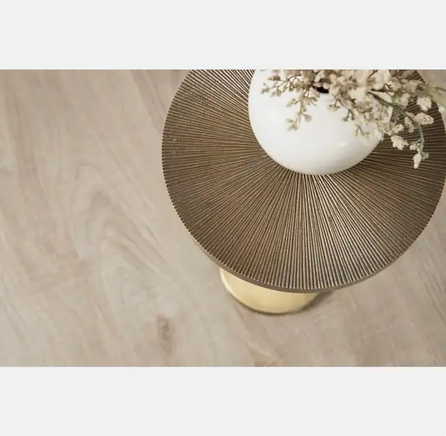 Hansjochen Sunburst Adjustable Accent End Table in Other Tables in Oshawa / Durham Region - Image 6