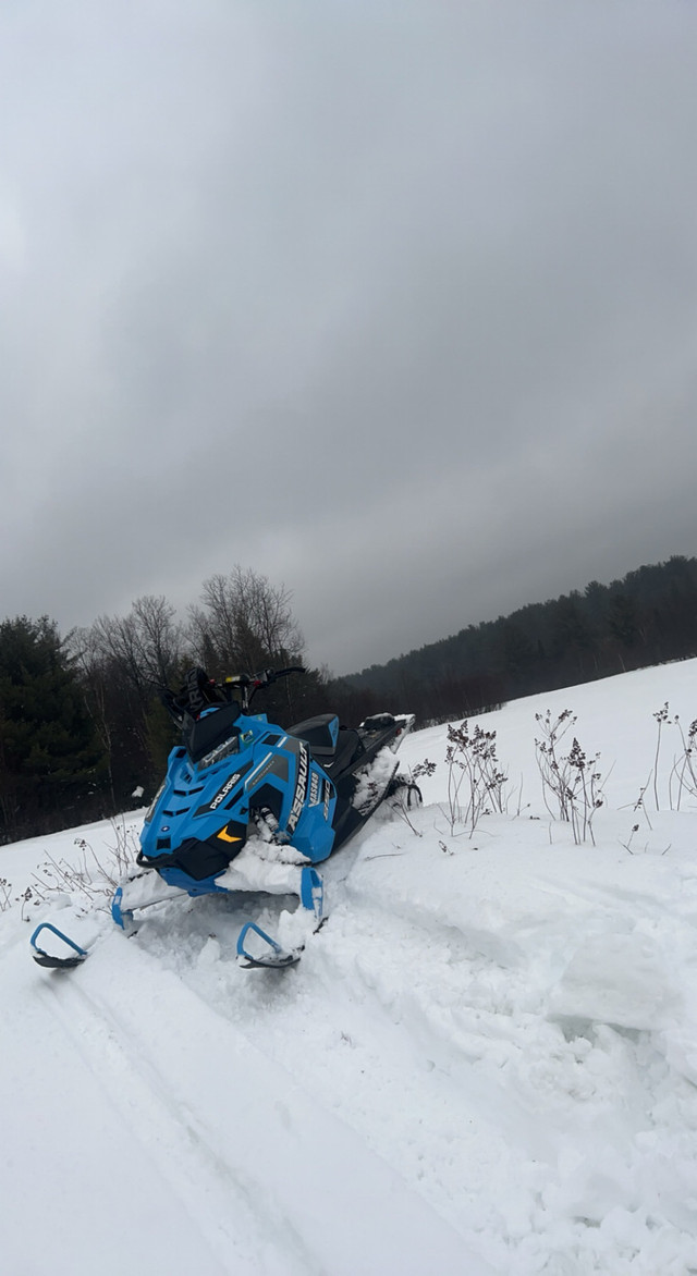 2020 polaris assault 144 850 in Snowmobiles in Muskoka - Image 2