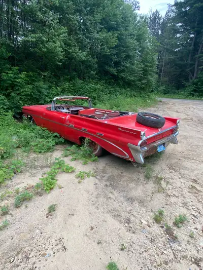 Wanted to buy 1959 or 1960 GM convertible . Pontiac , Oldsmobile, Buick . Chevy Impala Rotten or par...