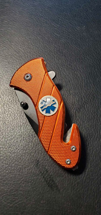 Emergency Paramedics Pocket knife