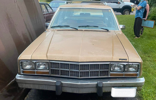 1981 & 1979 Ford Fairmont Wagon 6 Cylinder in Classic Cars in City of Toronto - Image 2