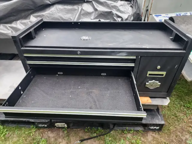 56' Top Tool Chest 5 Drawers With Harley Davidson Emblem in Tool Storage & Benches in Windsor Region - Image 8