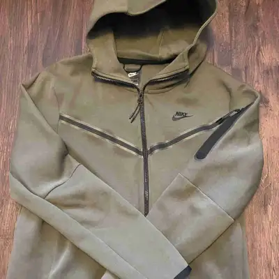 Nike Tech Fleece Sweater Size Medium, View more