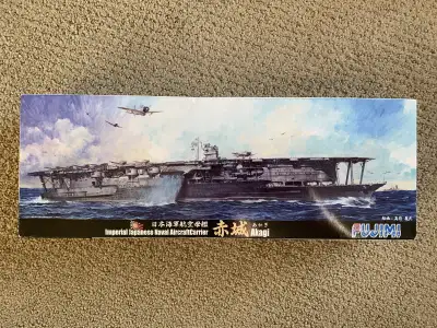 FUJIMI 1:700 Scale Imperial Japanese Naval Aircraft Carrier AKAGI Plastic Model Kit Kit No.: 430287...