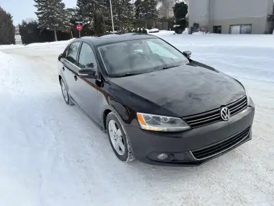 2013 Jetta TDI, 197000kms ,automatic ,power windows,sunroof,cruise control, heated seats, and much m...