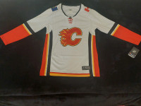 New authentic Flames fanatics jerseyW tagsWomens sz XXL$60