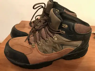 Bottes de travail souliers de sécurité Safety boots size 12-13, View more