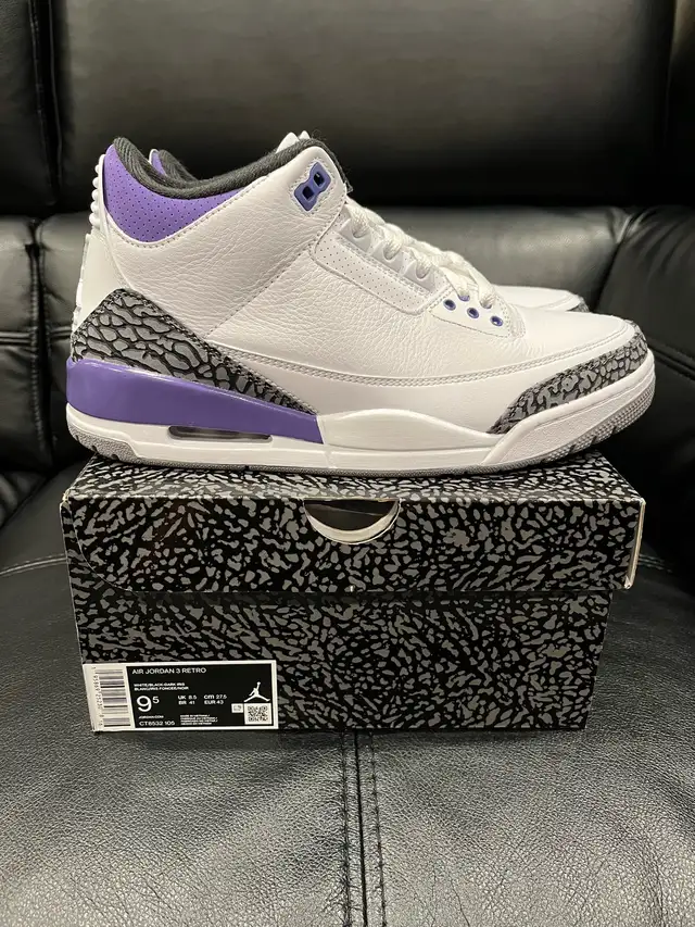 Air Jordan 3 • Dark Iris • Size 9.5 in Men's Shoes in City of Toronto - Image 4