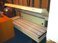 Personal tanning bed