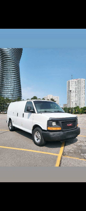 2012 GMC Savana