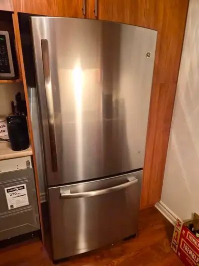 Refrigerateur fridge, View more