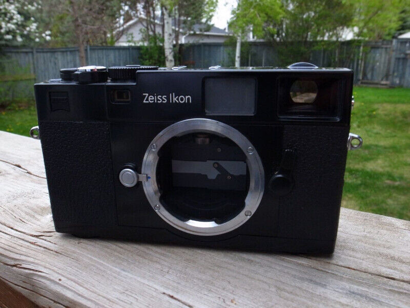 PRICE DROP Zeiss Ikon ZM Rangefinder Camera - Black for sale  