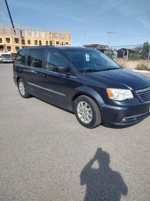 2013 Chrysler Town & Country