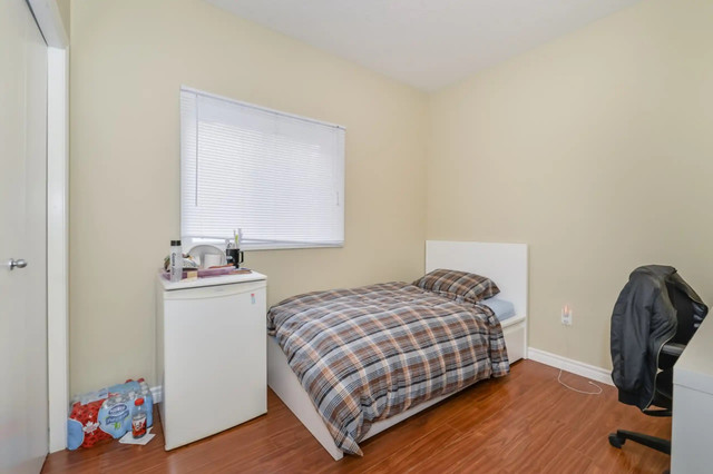 Student Rentals for September  (All-Inclusive,) in Long Term Rentals in Kitchener / Waterloo - Image 3