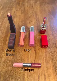 Rouge à lèvres et gloss NEUF. Dior, Clinique, Burt’s Bees. 5$ ch