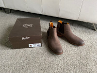 BRAND NEW Florsheim Blaze leather chelsea boots Men 10