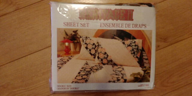 Double size Sheet set- Ensemble de draps double in Bedding in Fredericton - Image 2