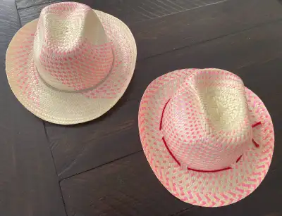 I’m selling KIDS COWBOY STRAW HATS. They are in excellent condition and are 18”-19”. Silver String S...