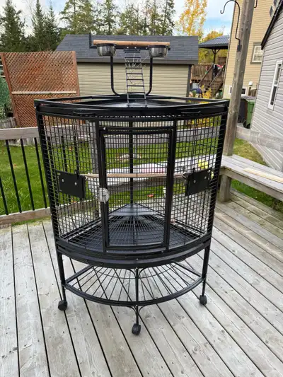 CAGE EN COIN POUR PERROQUET, View more